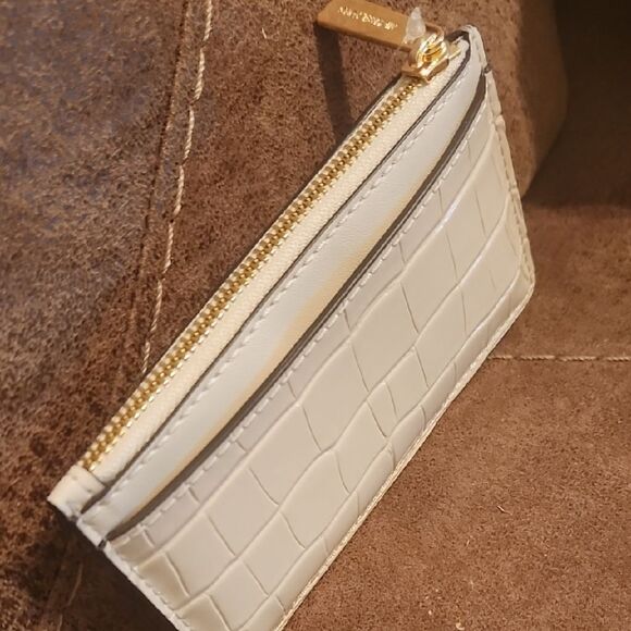 Michael Kors Ivory Croc-Embossed Card Holder - Picture 3 of 3